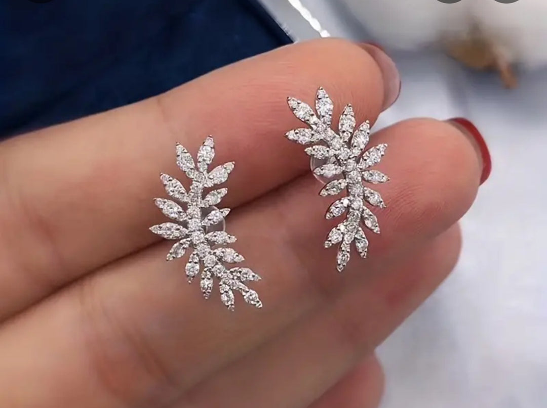 Paloma Feather Studs