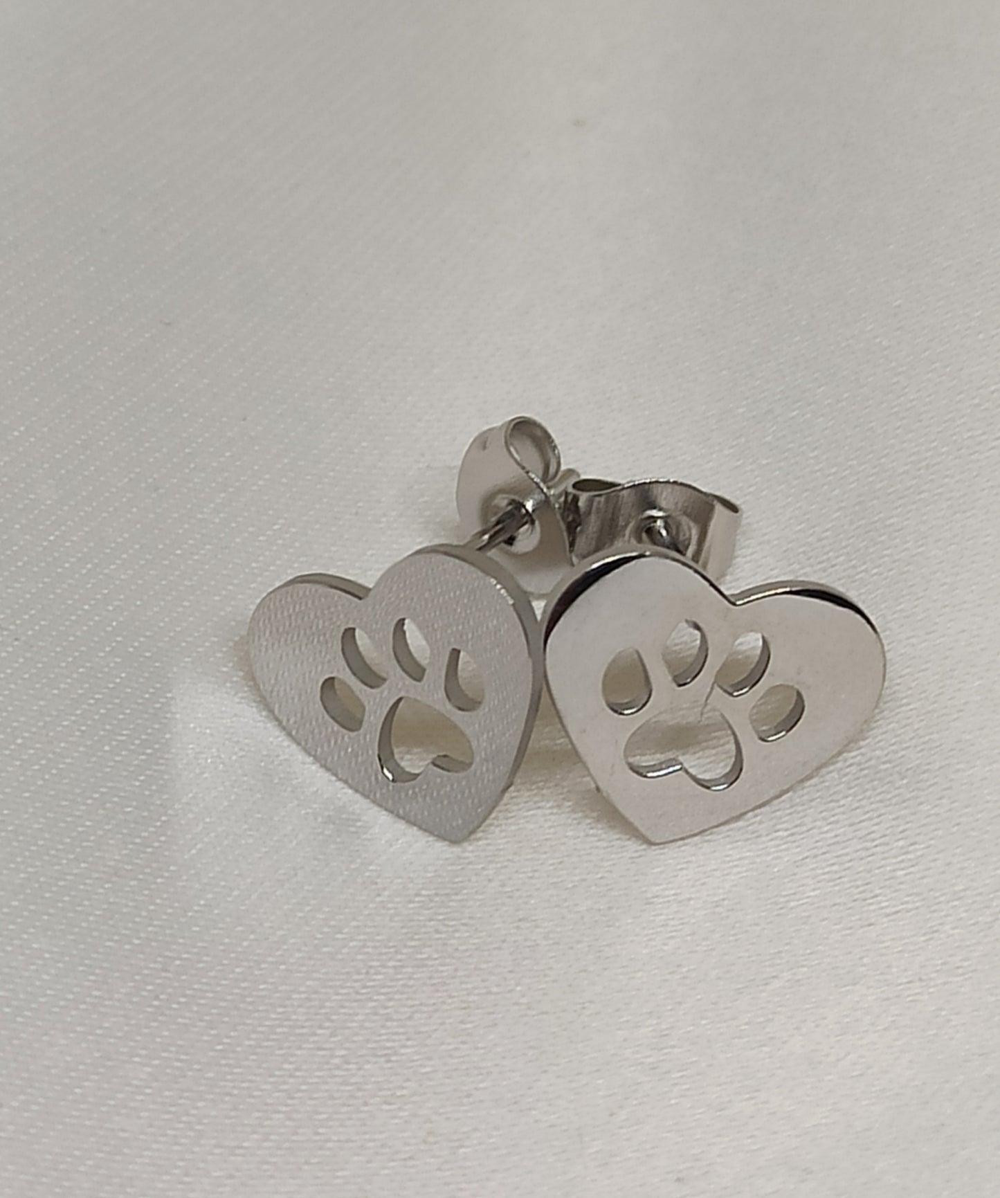 Betsy Stud Earrings