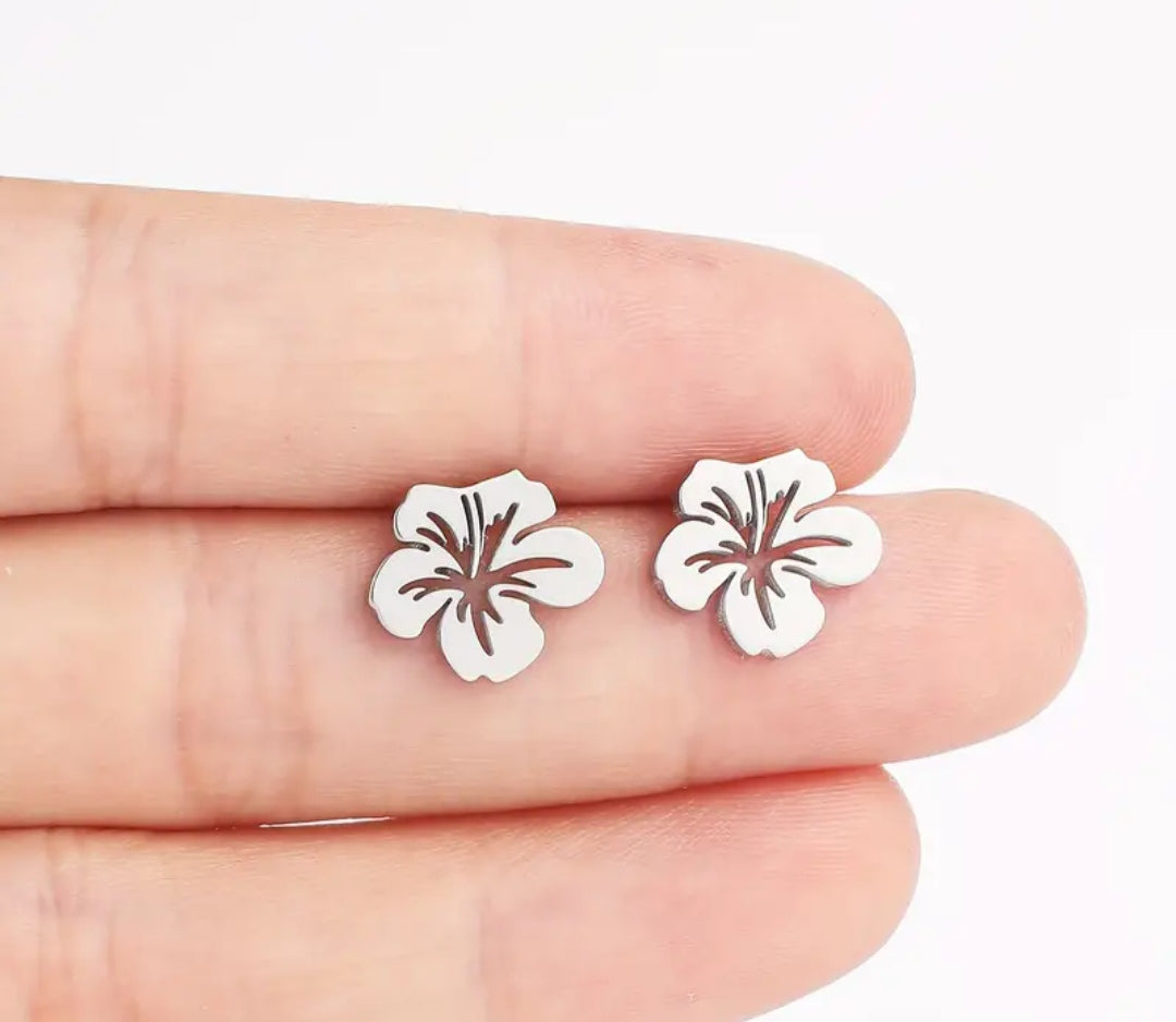Carmela Stud Earrings
