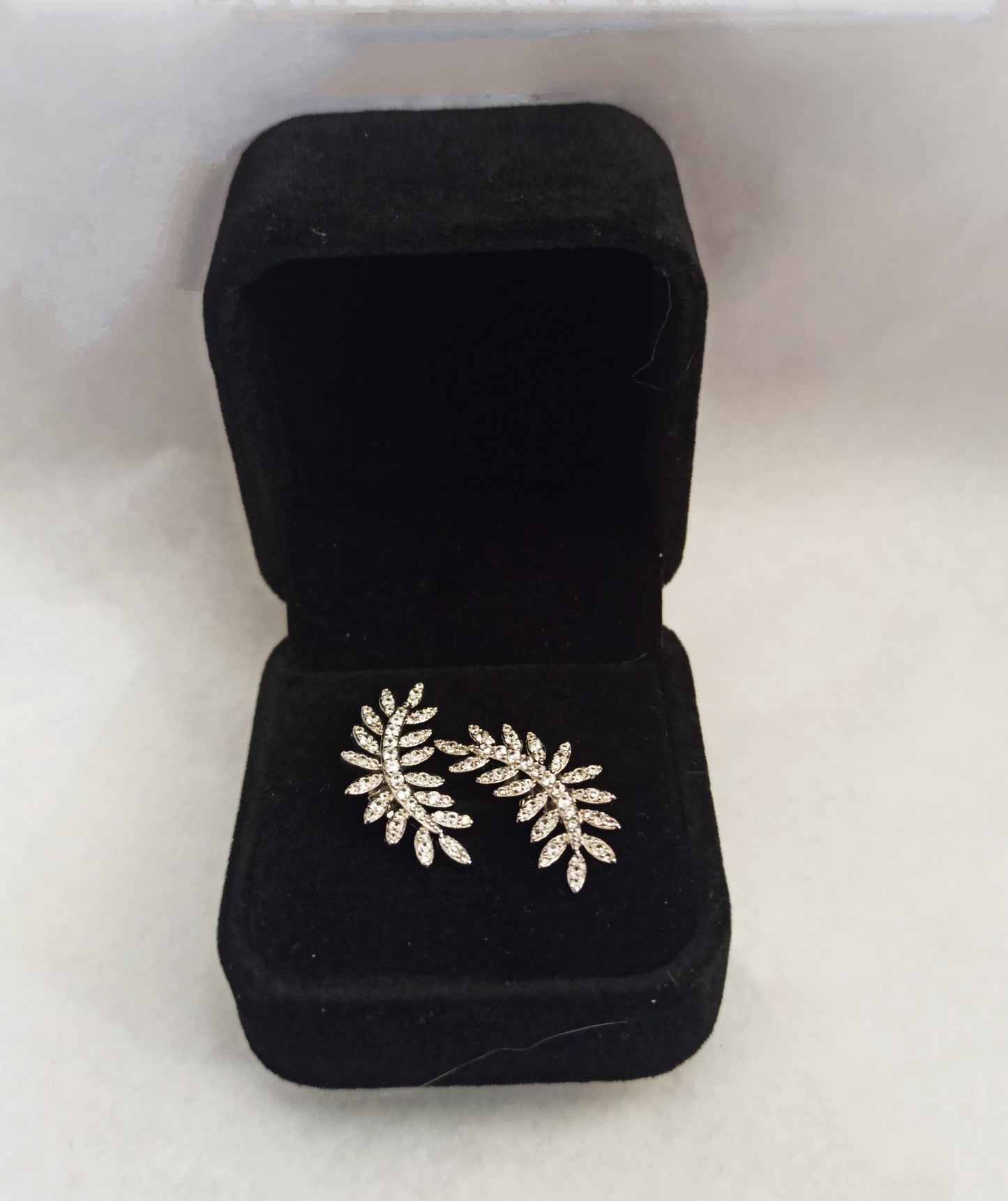 Paloma Feather Studs